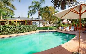 Golden Candle Guest House